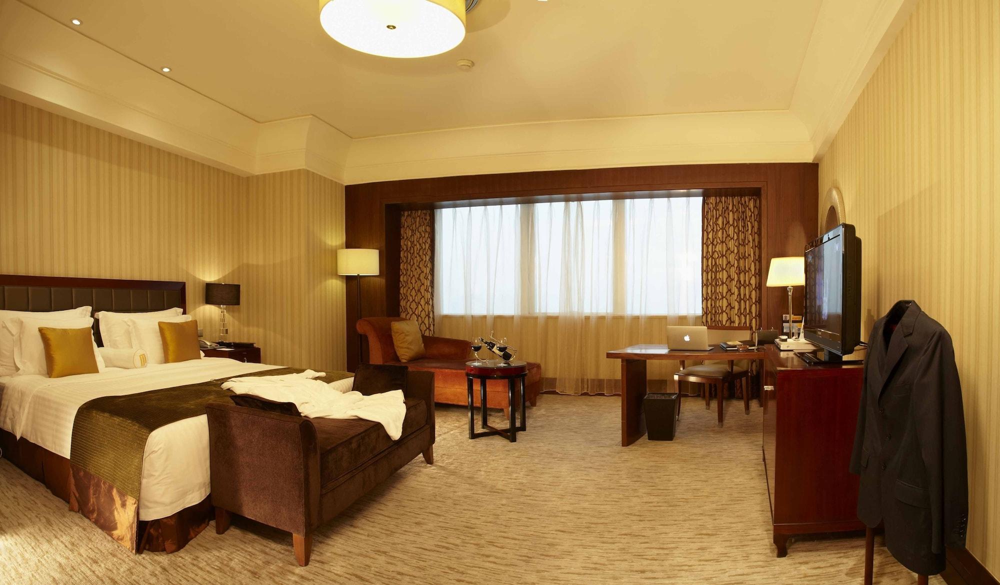 Wuhan Jin Jiang International Hotel Exterior photo