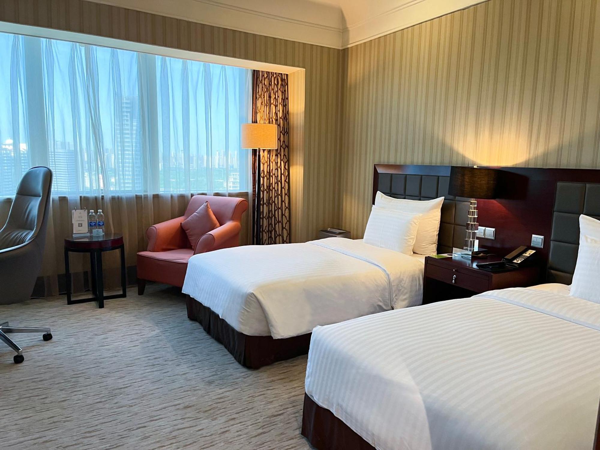 Wuhan Jin Jiang International Hotel Exterior photo
