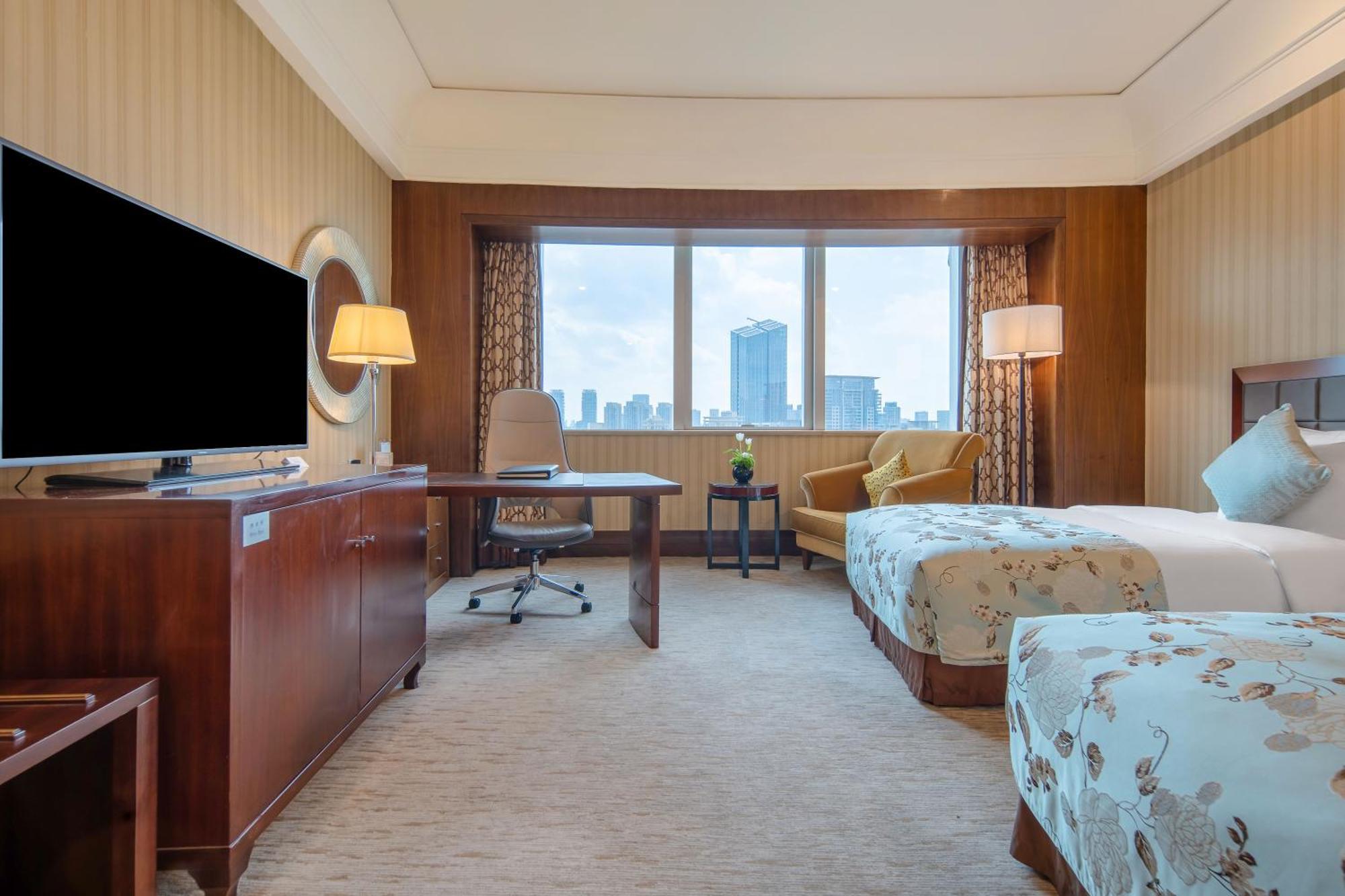 Wuhan Jin Jiang International Hotel Exterior photo