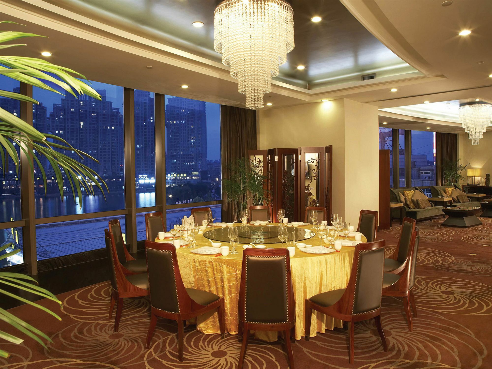 Wuhan Jin Jiang International Hotel Exterior photo